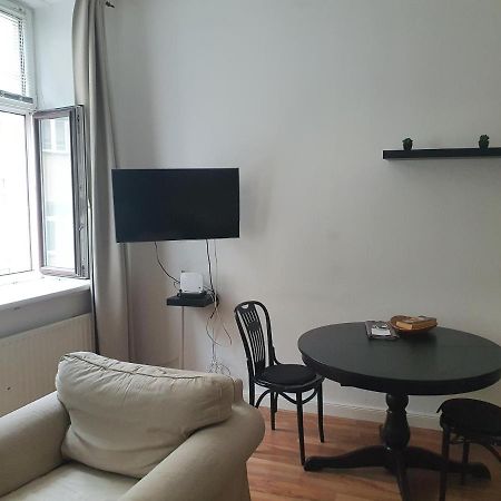 Beutiful Apartment Near The Center Відень Екстер'єр фото